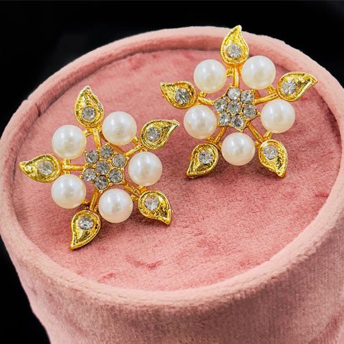 Pearl Flowers Top main image 1